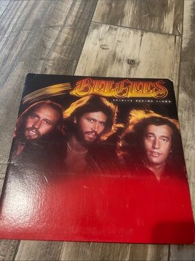 Vintage 1979 Bee Gees Vinyl record 12” LP “spirits having flown” original cover